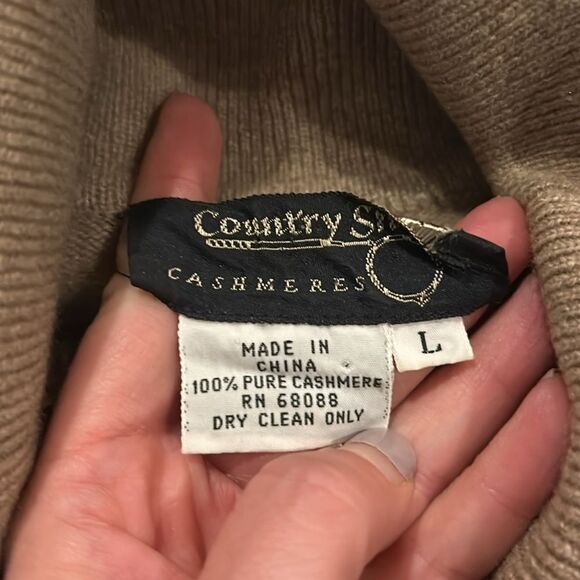 County shop cashmere vintage tan turtle neck sweater size large - Picture 3 of 4